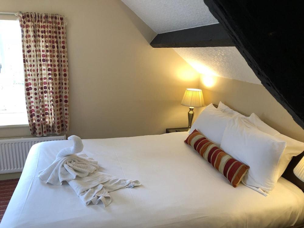The George Hotel Stansted Airport Bishop's Stortford Buitenkant foto