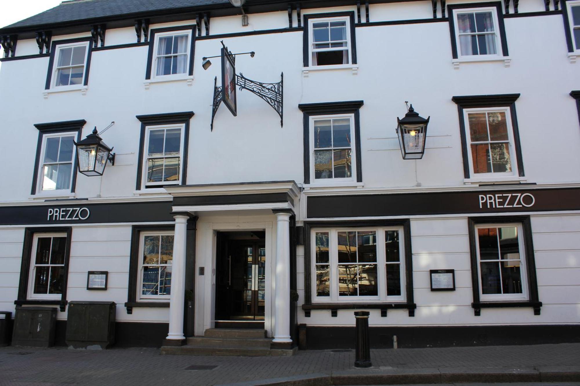 The George Hotel Stansted Airport Bishop's Stortford Buitenkant foto